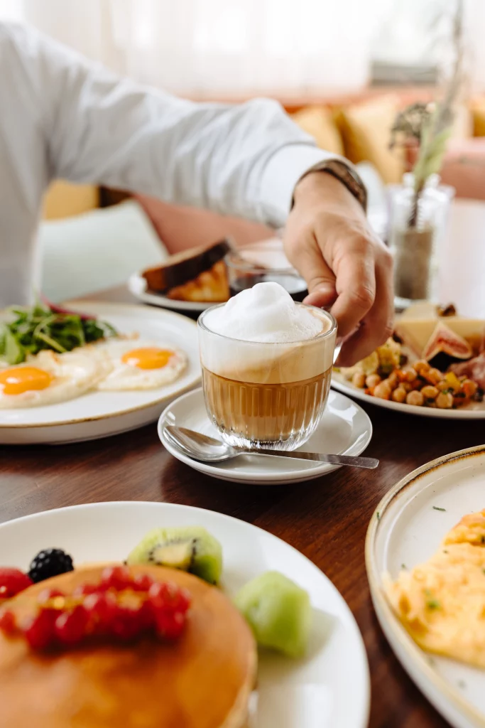 cappuccino Le Syracuse brunch Antibes et Villeneuve-Loubet